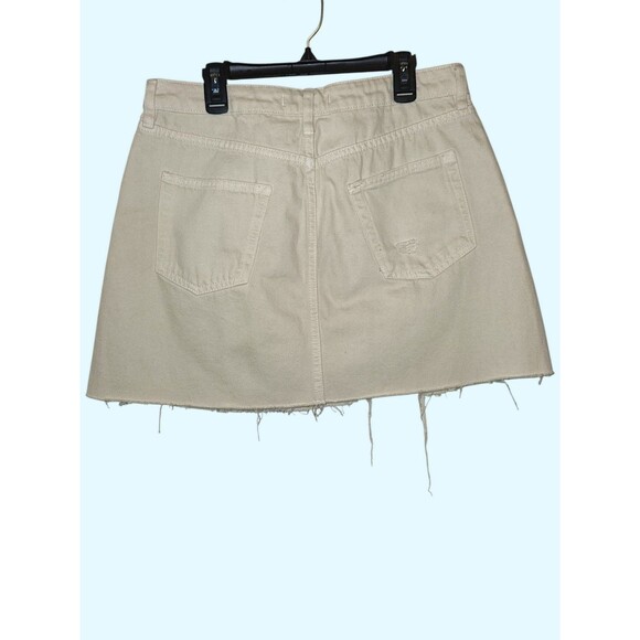 We The Free Mini Denim Skirt Size 31 Off White Distressed Button Fly Raw Hem - Picture 4 of 4